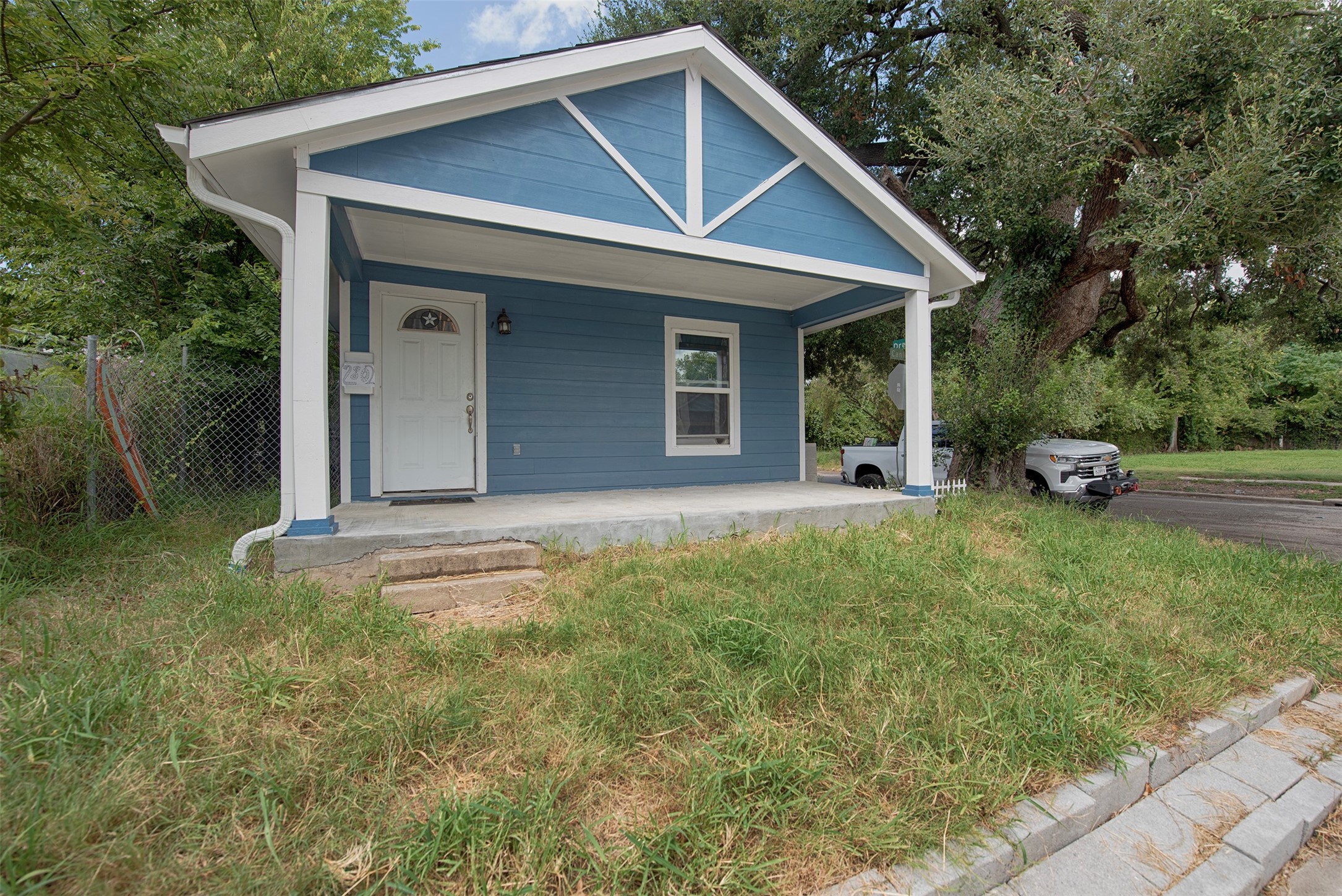 2802 Canfield Street Houston, TX 77004 - Photo 5 of 26