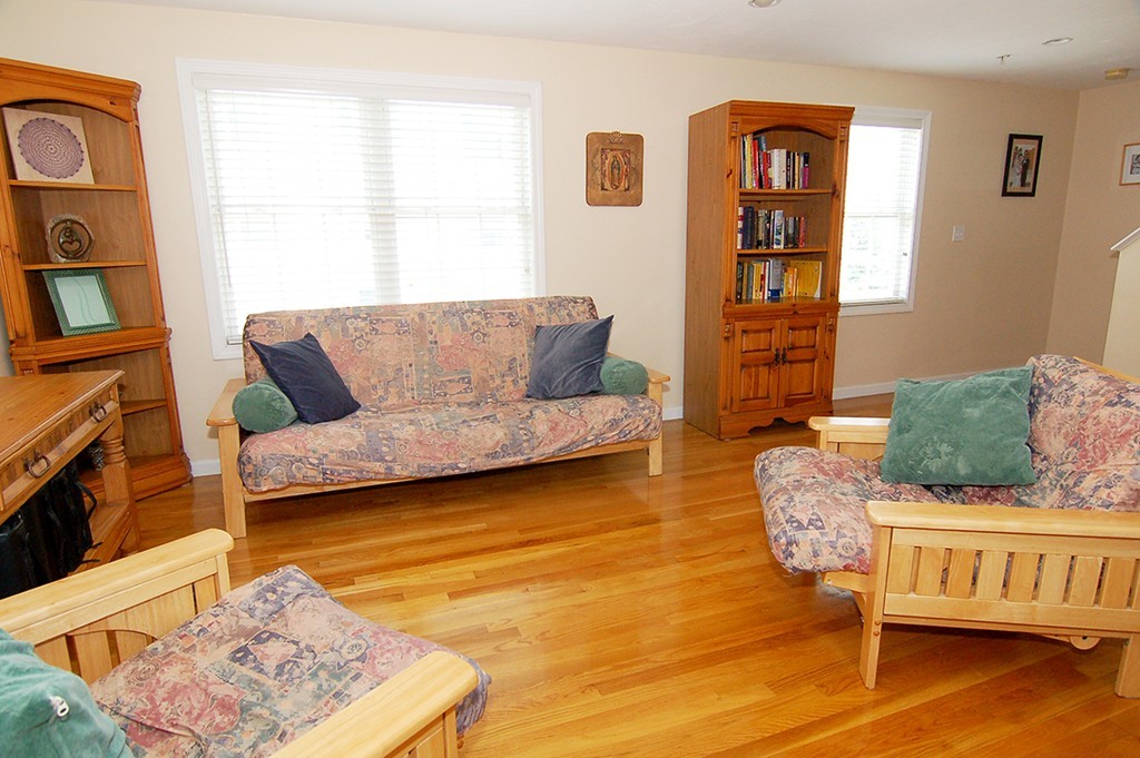 1005 Trapelo Road, Unit 5 Waltham, MA 02452 - Photo 5 of 10
