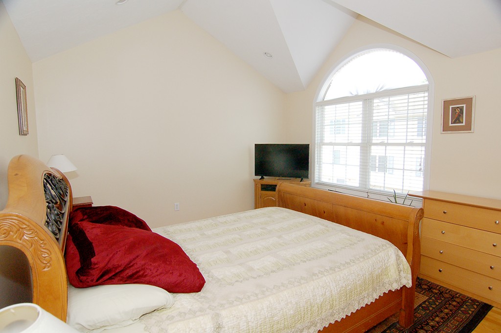 1005 Trapelo Road, Unit 5 Waltham, MA 02452 - Photo 6 of 10