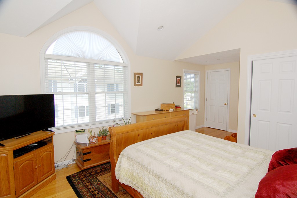 1005 Trapelo Road, Unit 5 Waltham, MA 02452 - Photo 7 of 10