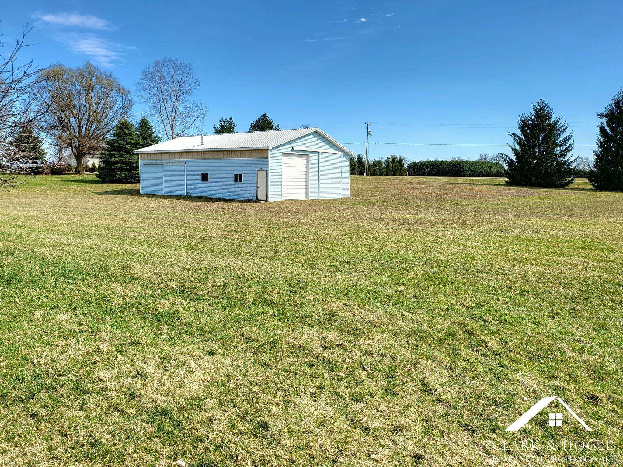 2480 North Hubbardston Road Pewamo, MI 48873 - Photo 8 of 26 277445181_1129951264464155_5309731735808