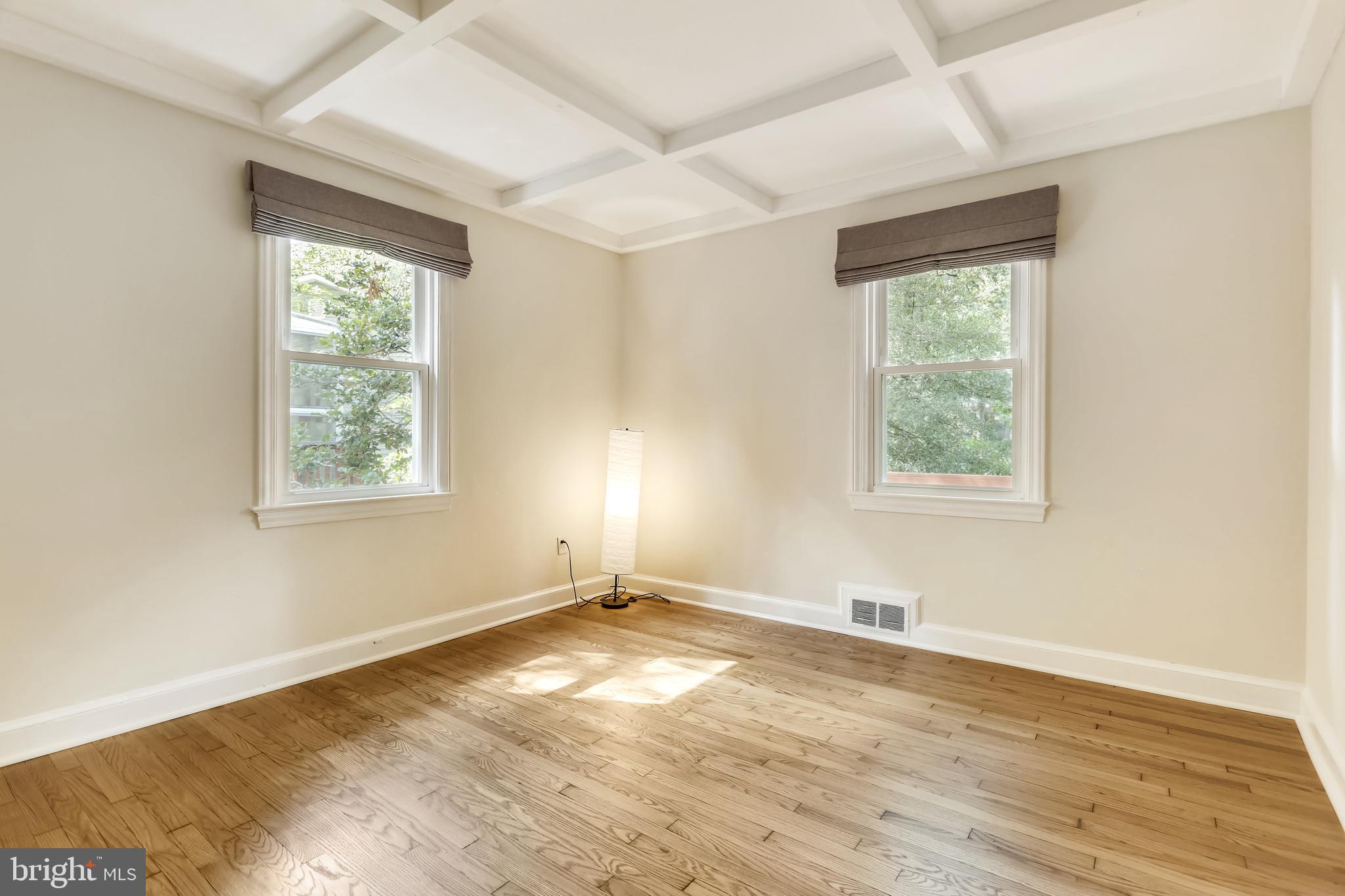 407 Thayer Place Silver Spring, MD 20910 - Photo 21 of 64 Tray Ceiling