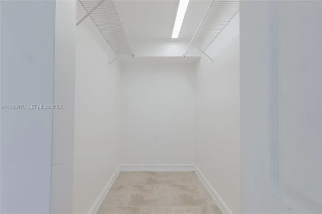 $2,300 | 16565 Northeast 26th Avenue, Unit 5I, North Miami Beach, FL 33160