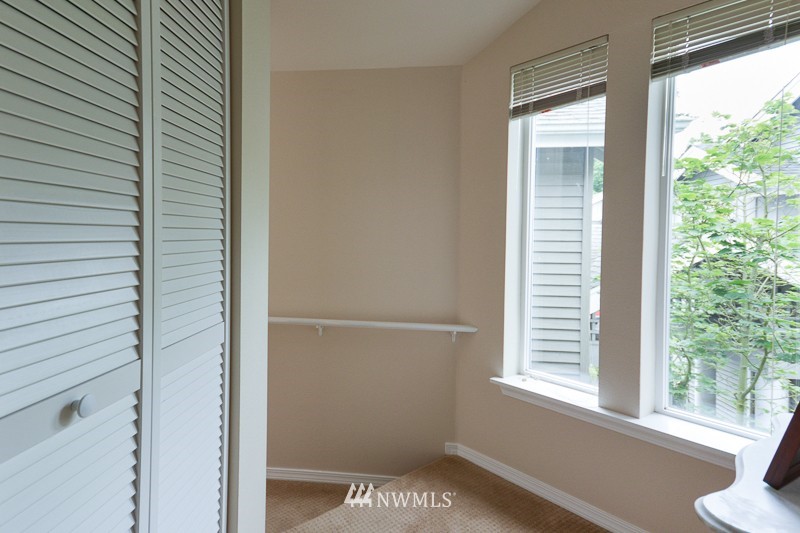 22605 4th Avenue West, Unit 104 Bothell, WA 98021 - Photo 9 of 13