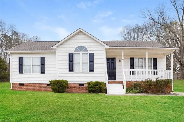 $1,710 | 114 Chriswood Avenue, Thomasville, NC 27360