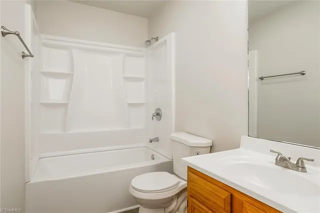 $1,710 | 114 Chriswood Avenue, Thomasville, NC 27360