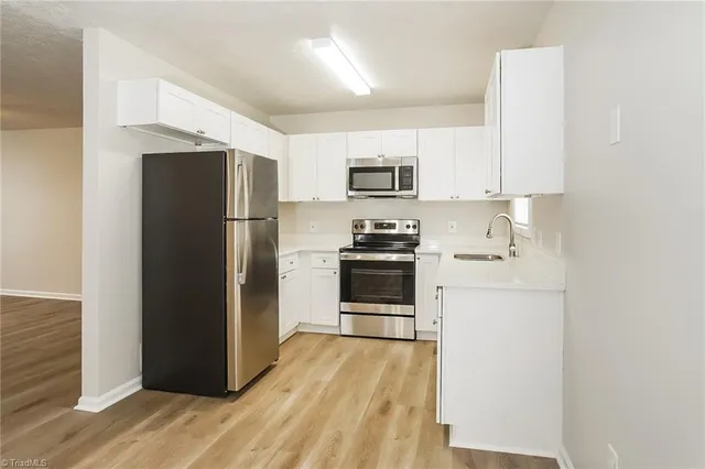 $1,710 | 114 Chriswood Avenue, Thomasville, NC 27360