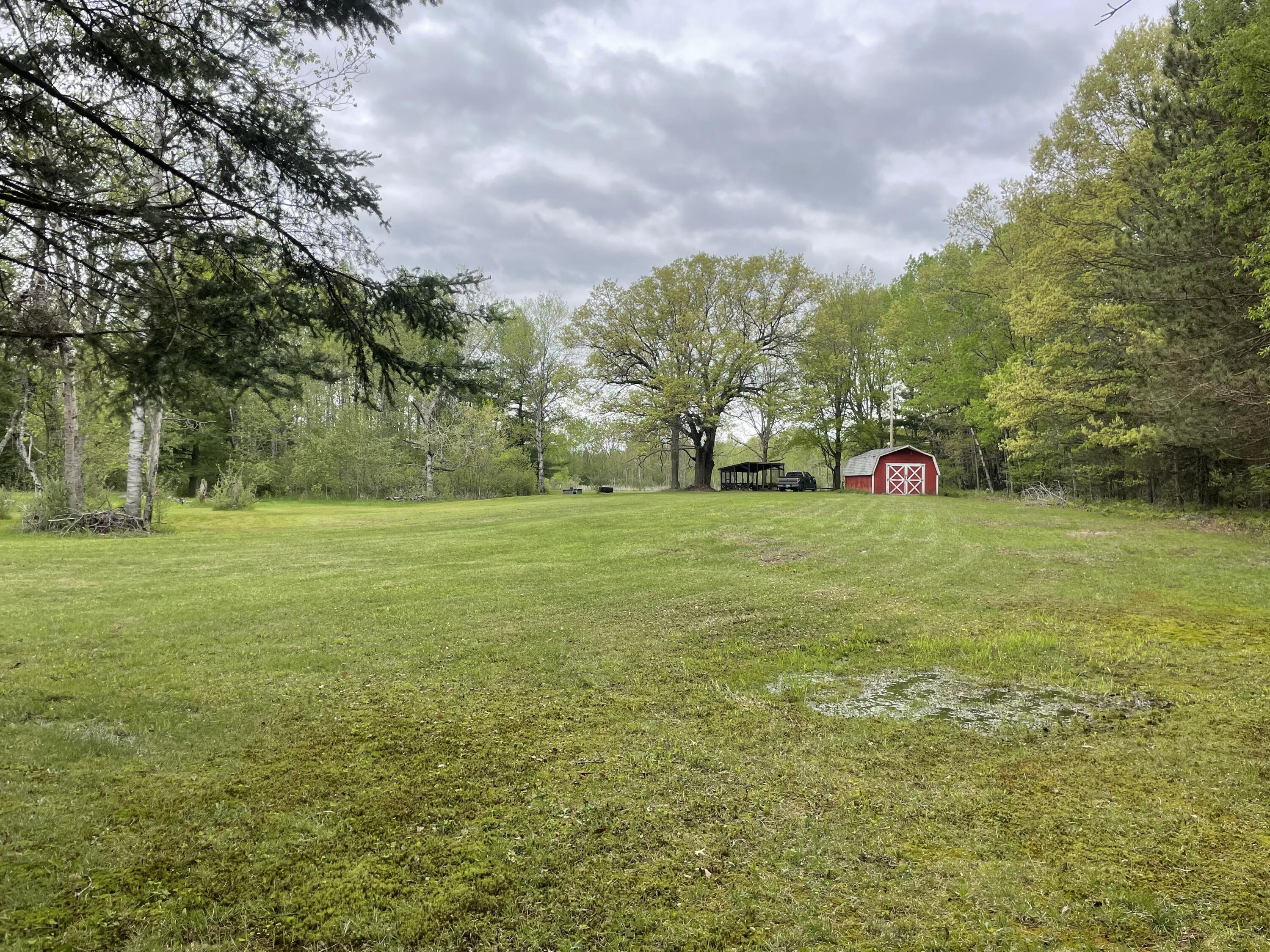 651 Boman Road Gladwin, MI 48624 - Photo 5 of 24 8 (2)