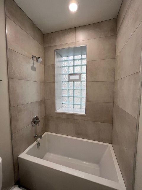 3726 North Racine Avenue, Unit 1 Chicago, IL 60613 - Photo 11 of 32