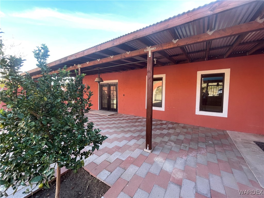 2374 Dilcon Road Golden Valley, AZ 86413 - Photo 46 of 81 Patio