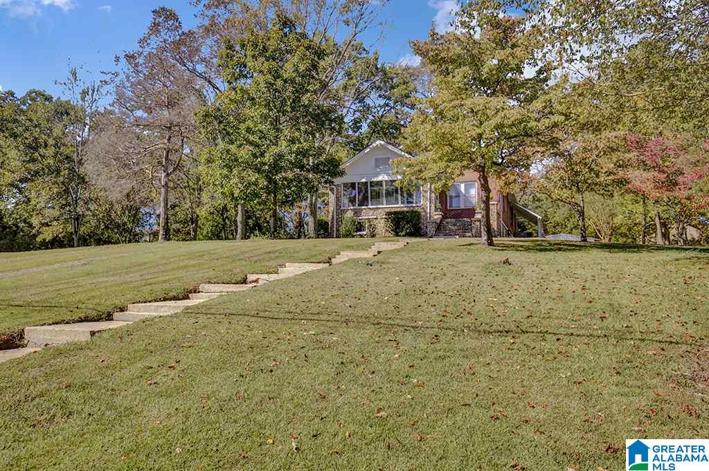 1272 Huffman Road Birmingham, AL 35215 - Photo 2 of 32
