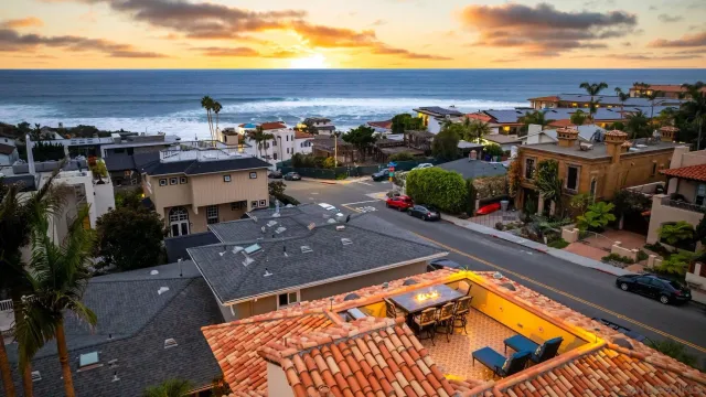 $30,000 | 7344 Olivetas Avenue, La Jolla, CA 92037