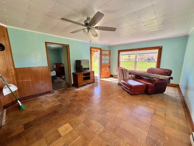 2703 Foglesong Valley Road Ceres, VA 24318 - Photo 8 of 94 Gallery Image 8