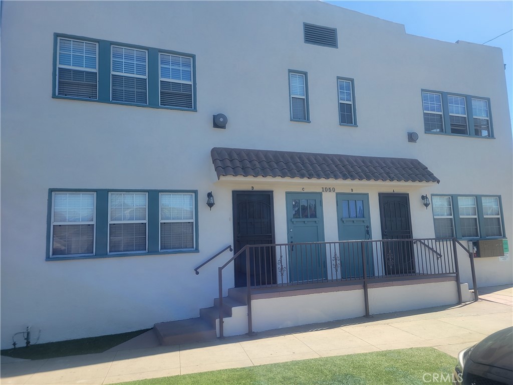 1050 East Hellman Street Long Beach, CA 90813 - Photo 1 of 17 Front of House