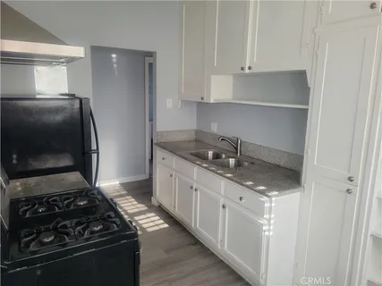 $1,497,000 | 1050 East Hellman Street, Long Beach, CA 90813