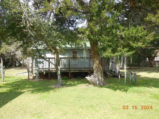 $699,000 | 164 Lighthouse Road, Unit 1, Ocracoke, NC 27960