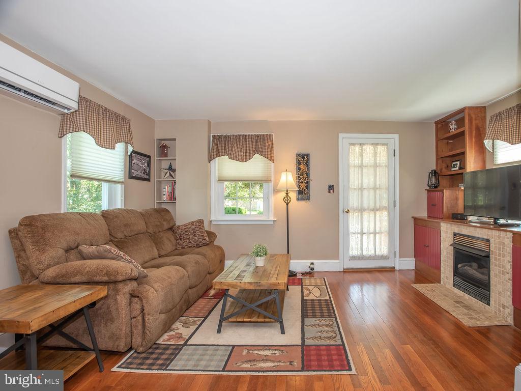 2013 Newark Road Lincoln University, PA 19352 - Photo 5 of 38 Gallery Image 5