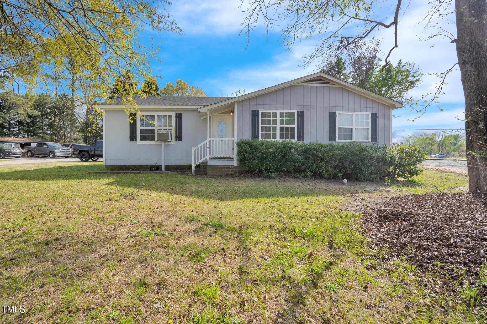 112 Dickens Road Fuquay-Varina, NC 27526 - Photo 2 of 15 DSC09839