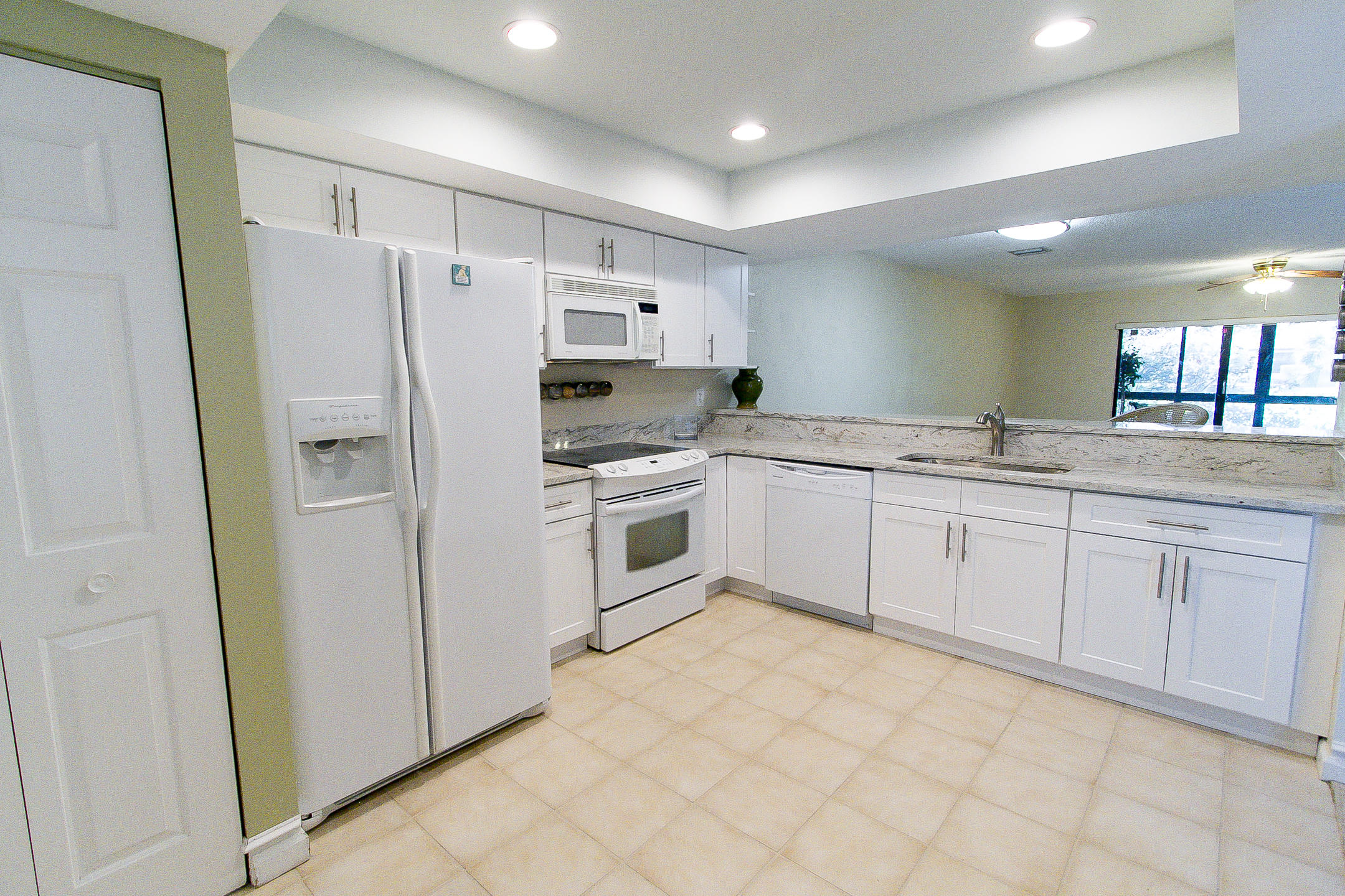 454 Ashwood Place Boca Raton, FL 33431 - Photo 9 of 30 new-6.jpg