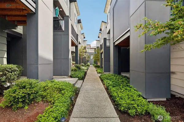 $785,000 | 615 238th Street Southeast, Unit D, Bothell, WA 98021
