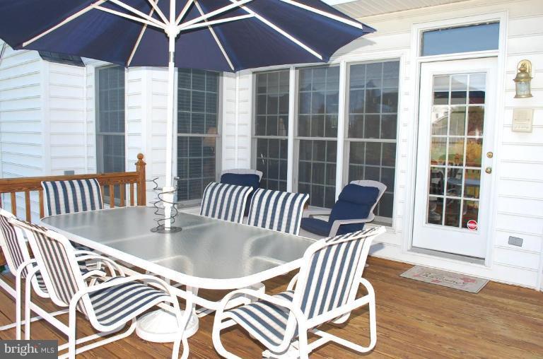 11838 Simpson Road Clarksville, MD 21029 - Photo 24 of 30 Deck