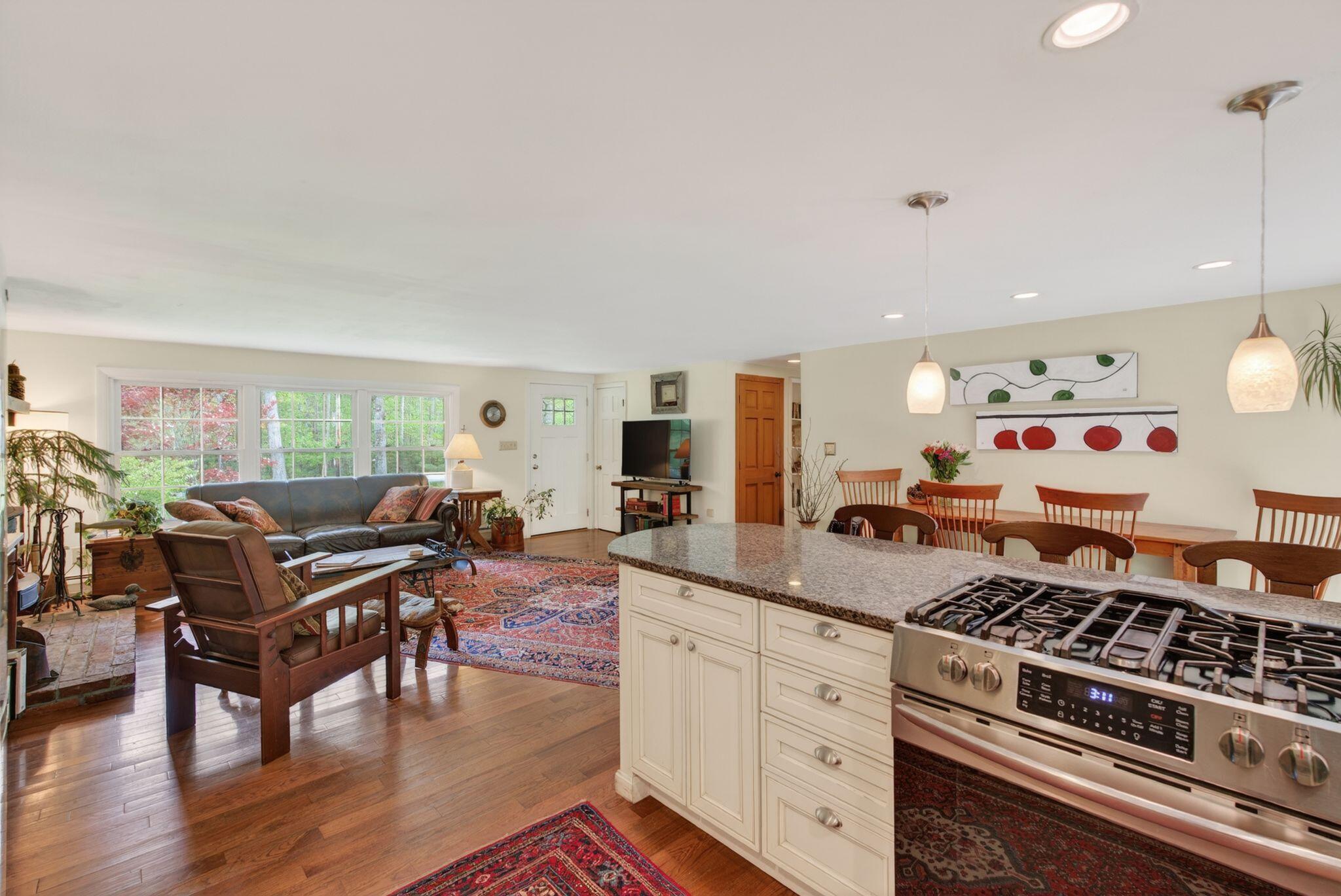 302 Foreside Road Topsham, ME 04086 - Photo 12 of 52 50_DSC07516