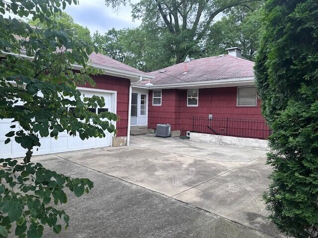 73 North Chesterfield Road Columbus, OH 43209 - Photo 24 of 34 Attached Garage and walkout