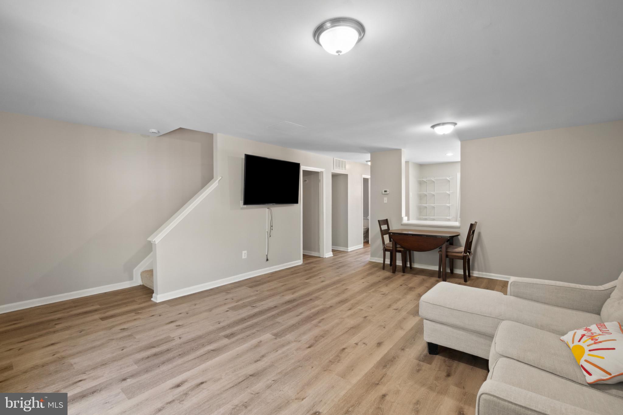 16 Hardwood Drive Rosedale, MD 21237 - Photo 5 of 32