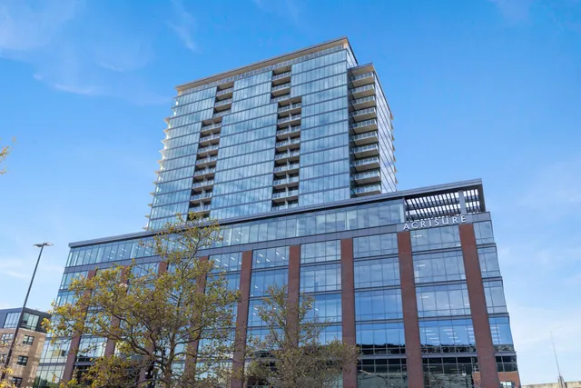 $735,000 | 144 Oakes Street Southwest, Unit 2004, Grand Rapids, MI 49503