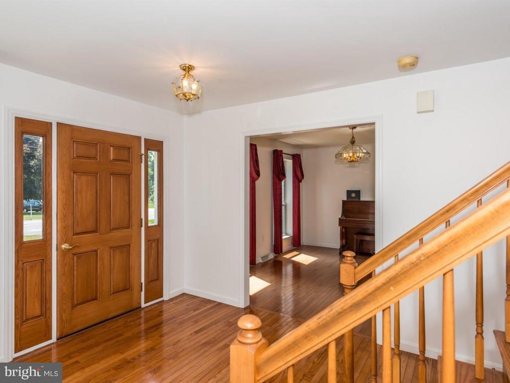20 Longenecker Road Lititz, PA 17543 - Photo 3 of 26