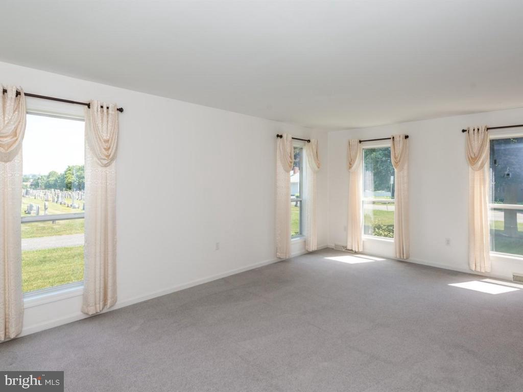 20 Longenecker Road Lititz, PA 17543 - Photo 5 of 26