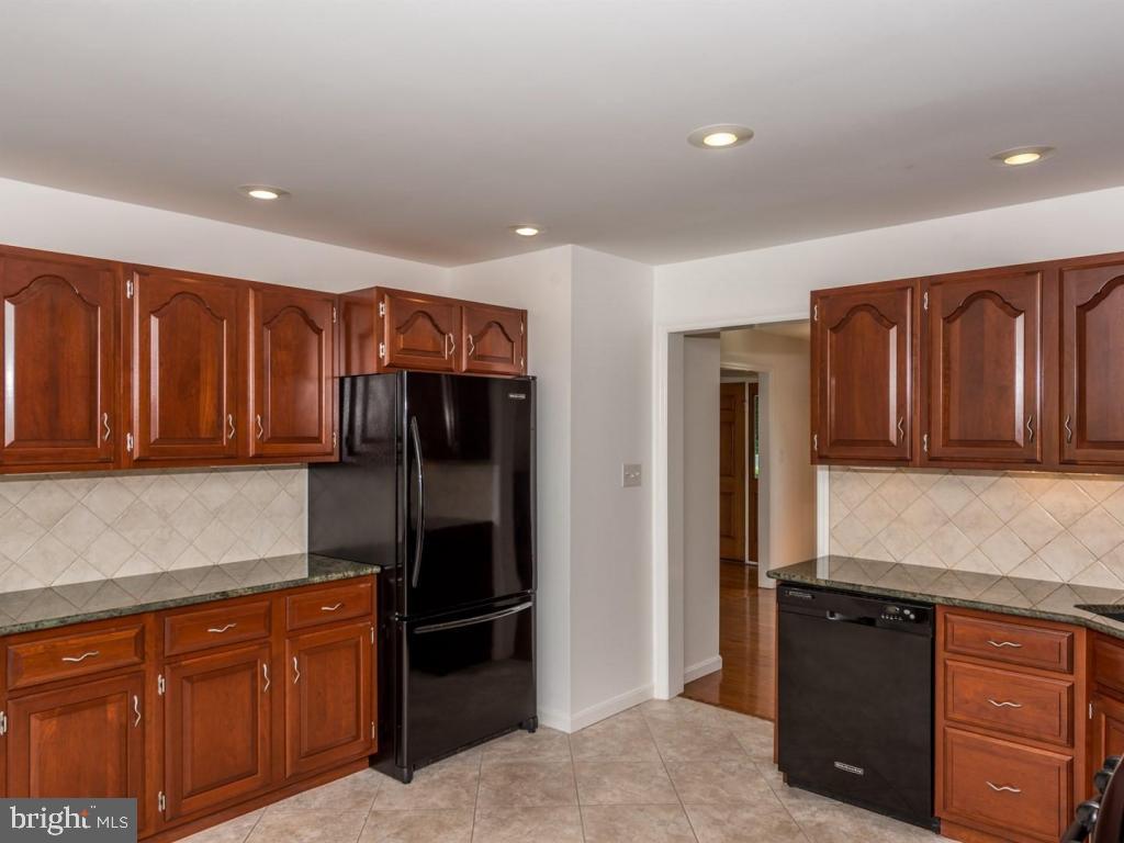20 Longenecker Road Lititz, PA 17543 - Photo 8 of 26