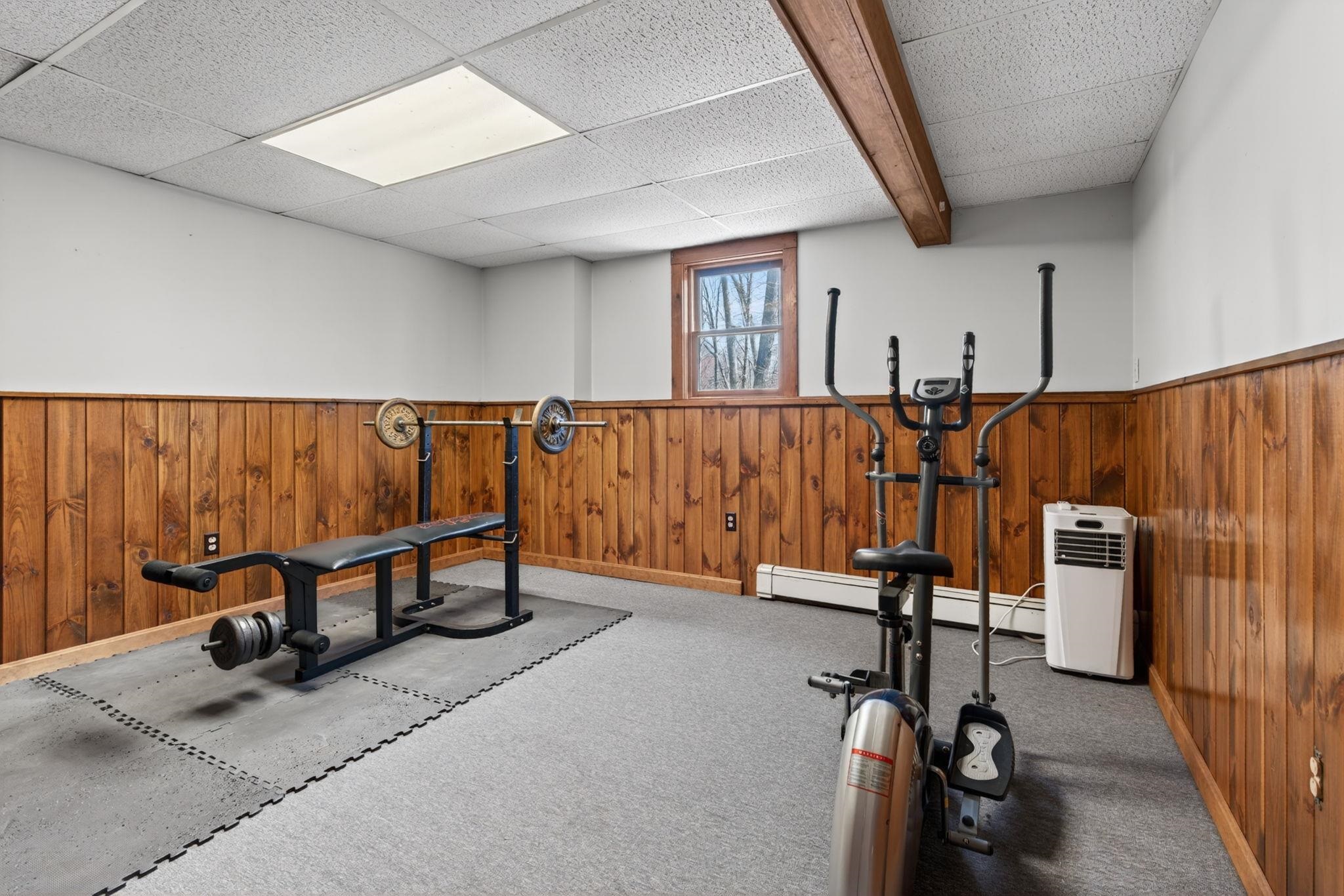 16 Berkeley Street Pelham, NH 03076 - Photo 39 of 50