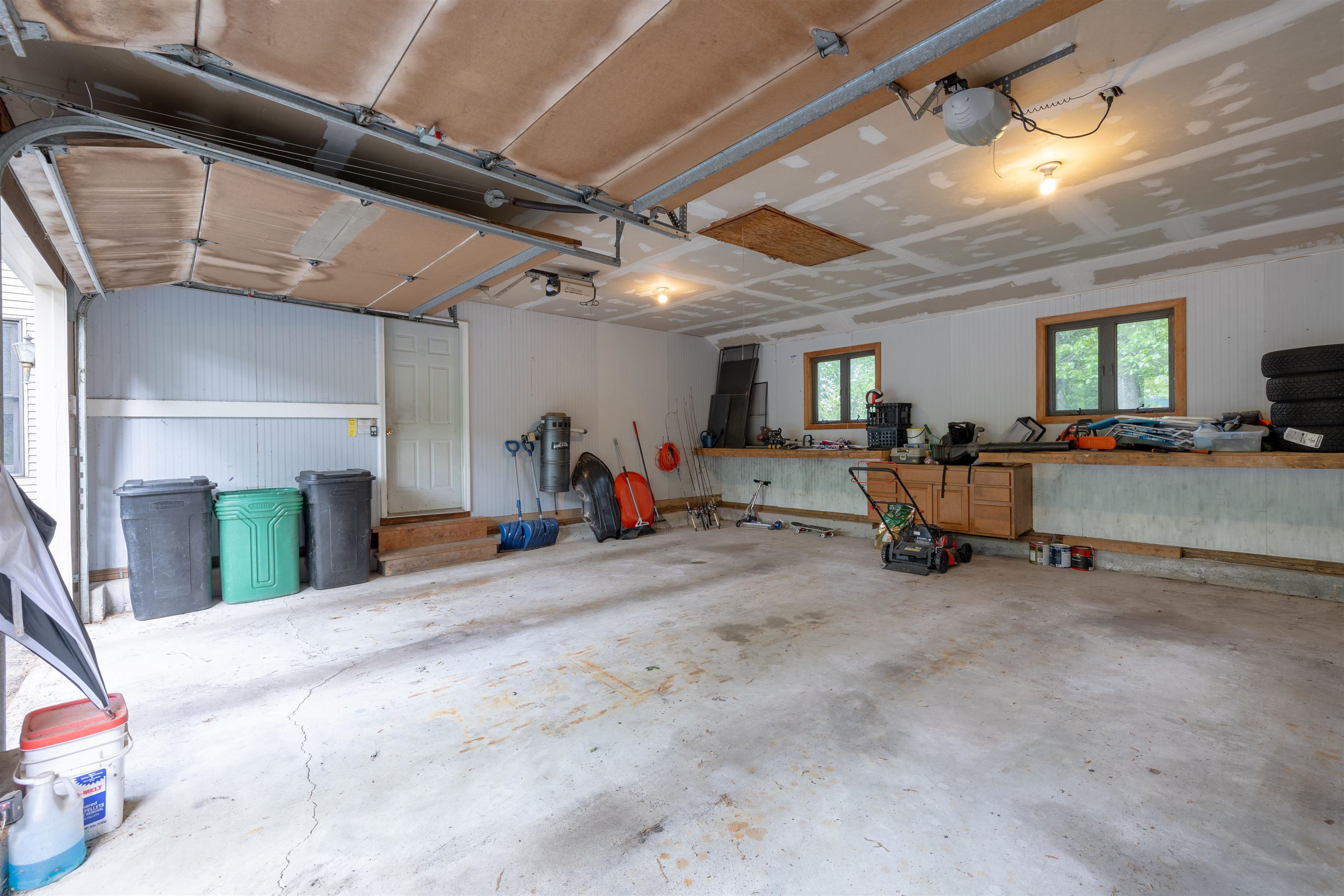 16 Berkeley Street Pelham, NH 03076 - Photo 41 of 50