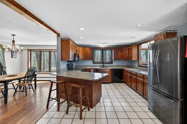 $699,900 | 16 Berkeley Street, Pelham, NH 03076