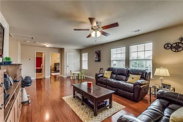 $3,200 | 13034 Ambrose Drive, Frisco, TX 75035