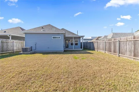 $449,000 | 693 St George Avenue, New Orleans, LA 70121