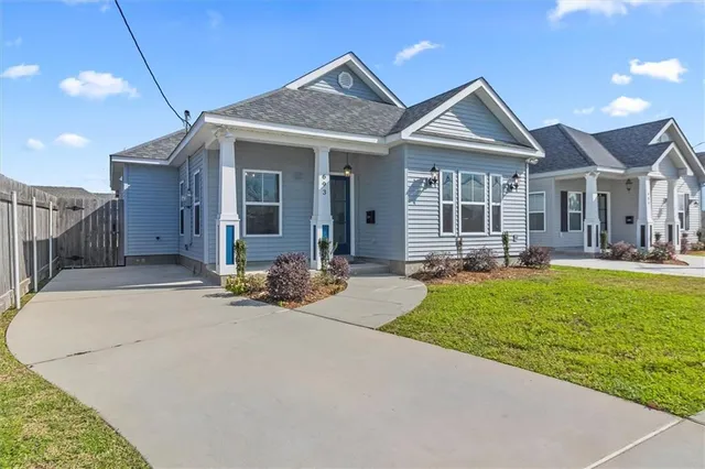 $449,000 | 693 St George Avenue, New Orleans, LA 70121