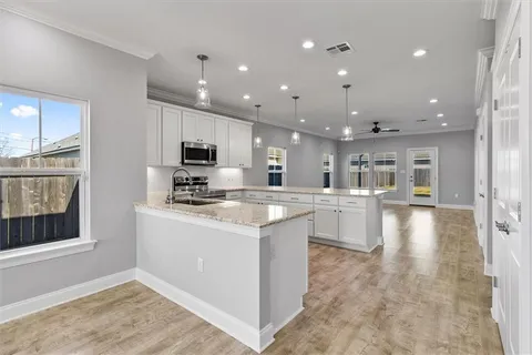 $449,000 | 693 St George Avenue, New Orleans, LA 70121