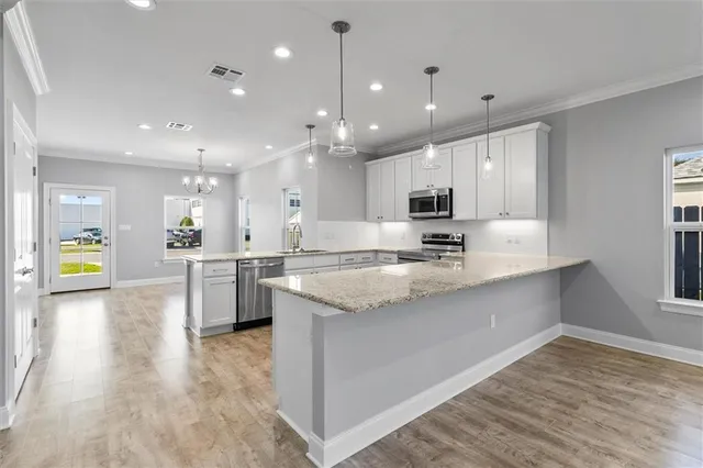 $449,000 | 693 St George Avenue, New Orleans, LA 70121