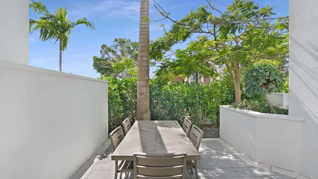 $2,195,000 | 155 East Boca Raton Road, Unit TH3, Boca Raton, FL 33432