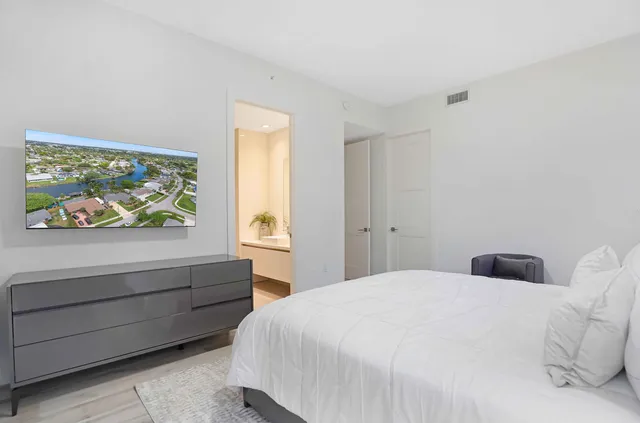 $2,195,000 | 155 East Boca Raton Road, Unit TH3, Boca Raton, FL 33432