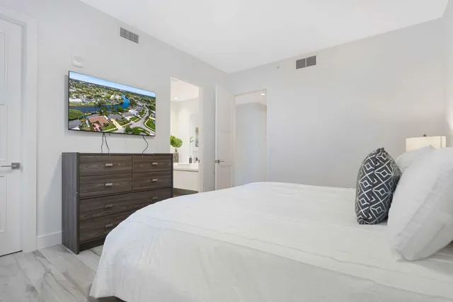 $2,195,000 | 155 East Boca Raton Road, Unit TH3, Boca Raton, FL 33432