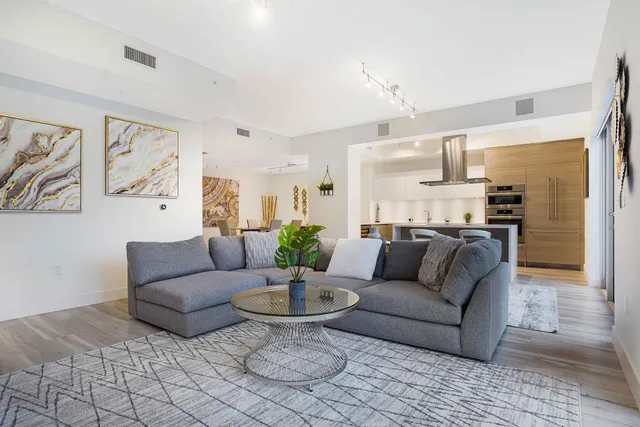 $2,195,000 | 155 East Boca Raton Road, Unit TH3, Boca Raton, FL 33432