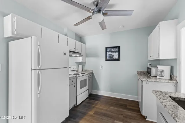 $2,250 | 1406 Evans Street, Unit B, Morehead City, NC 28557