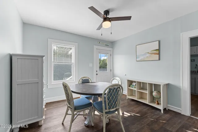 $2,250 | 1406 Evans Street, Unit B, Morehead City, NC 28557