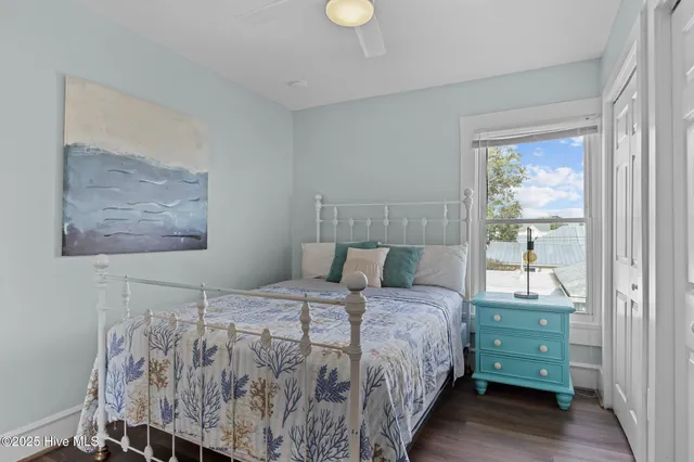 $2,250 | 1406 Evans Street, Unit B, Morehead City, NC 28557