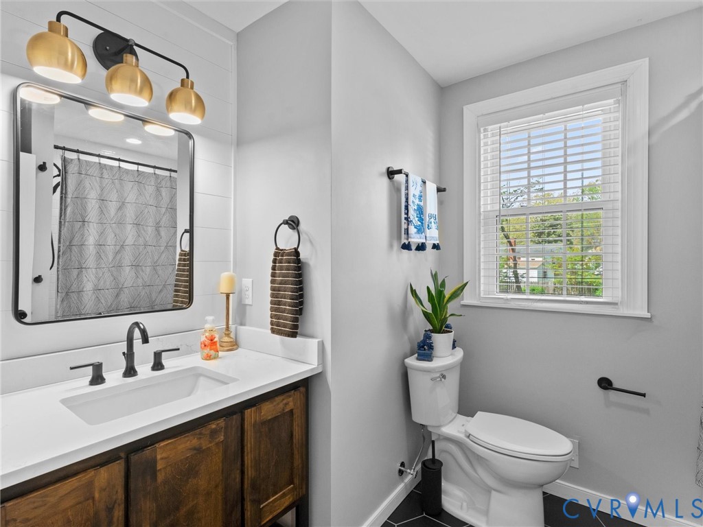 1910 Dresden Road Henrico, VA 23229 - Photo 15 of 30 Renovated Full Bath