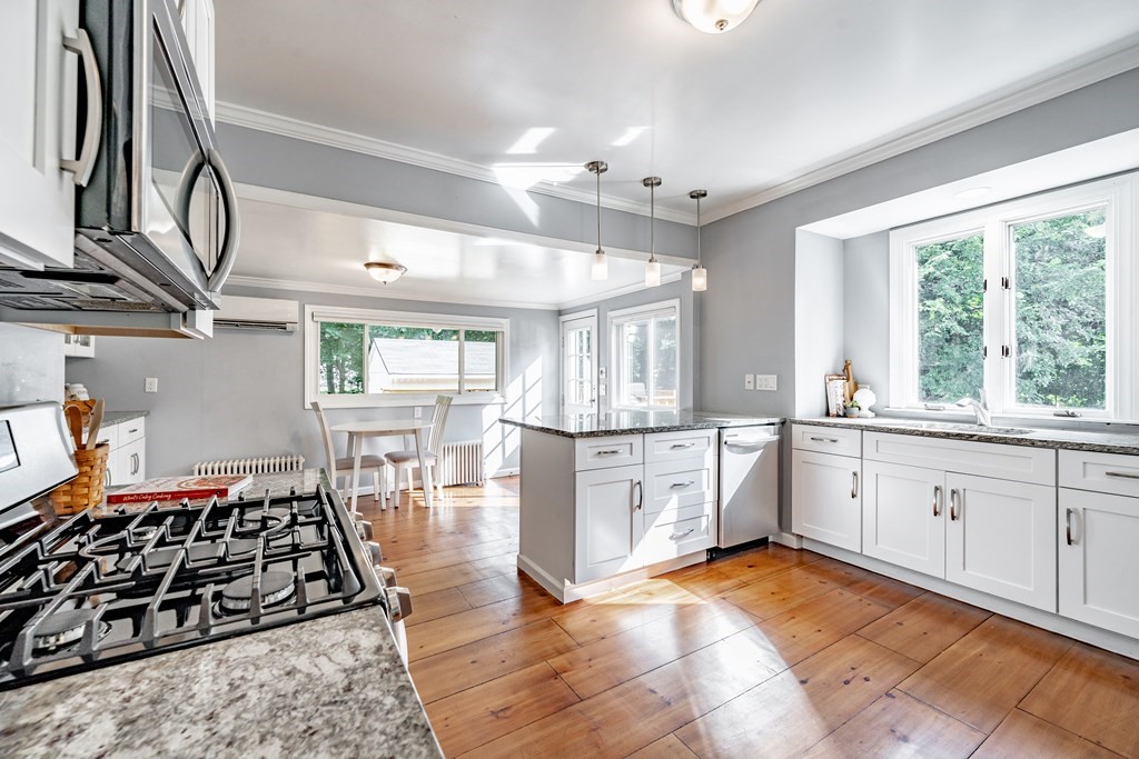 66 Lincoln Road Longmeadow, MA 01106 - Photo 8 of 36 Gallery Image 8