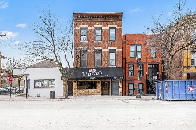 $2,200 | 1503 West Taylor Street, Unit 2, Chicago, IL 60607